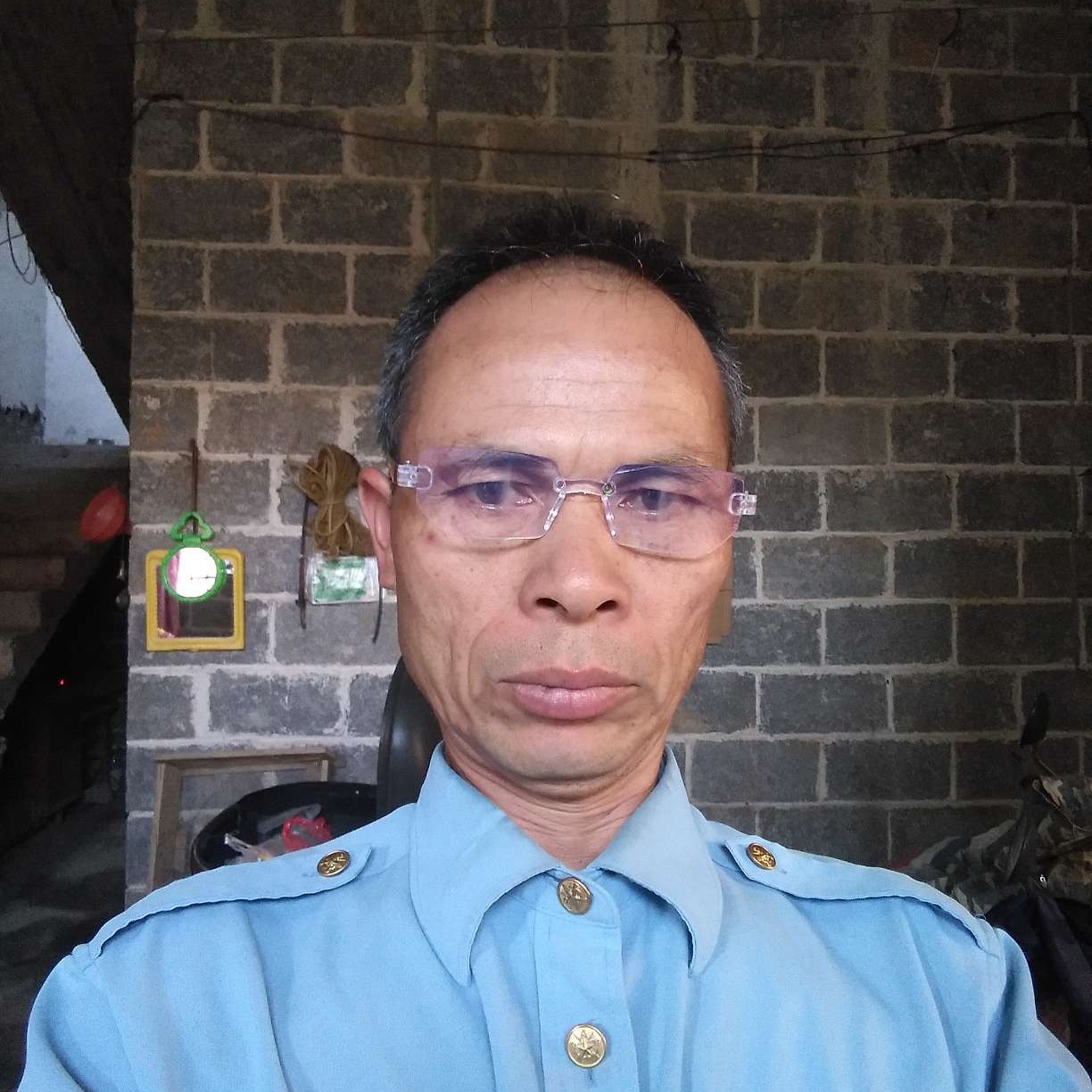 越帝的照片