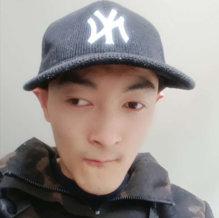 我任健手语聋哑人