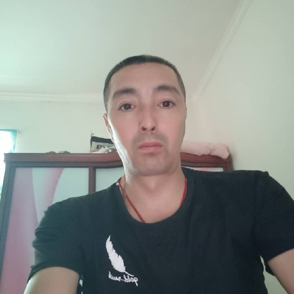霸道的总裁。
