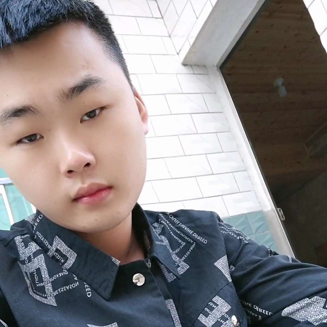 斑驳那音响的照片