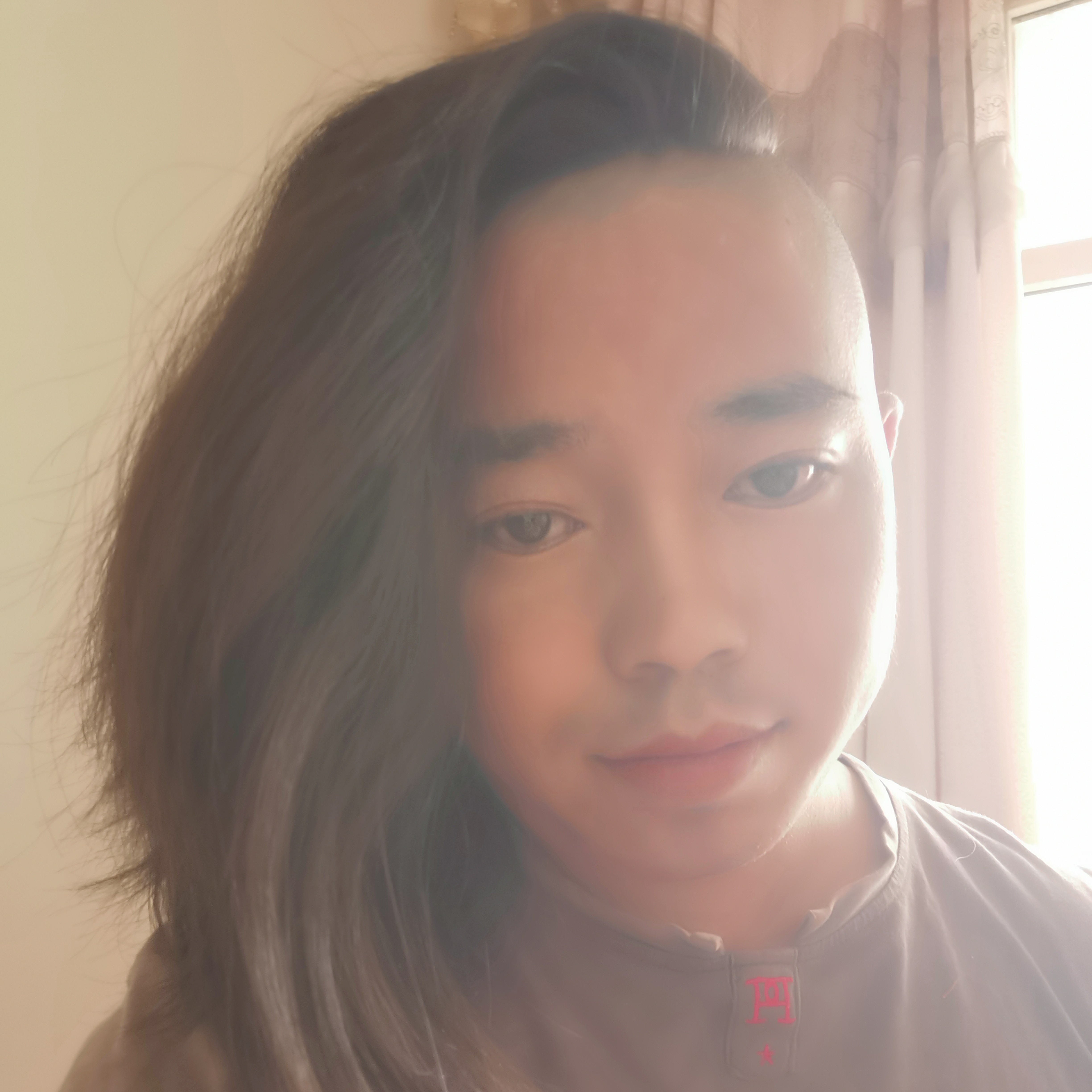 咯唔嗯啦的照片