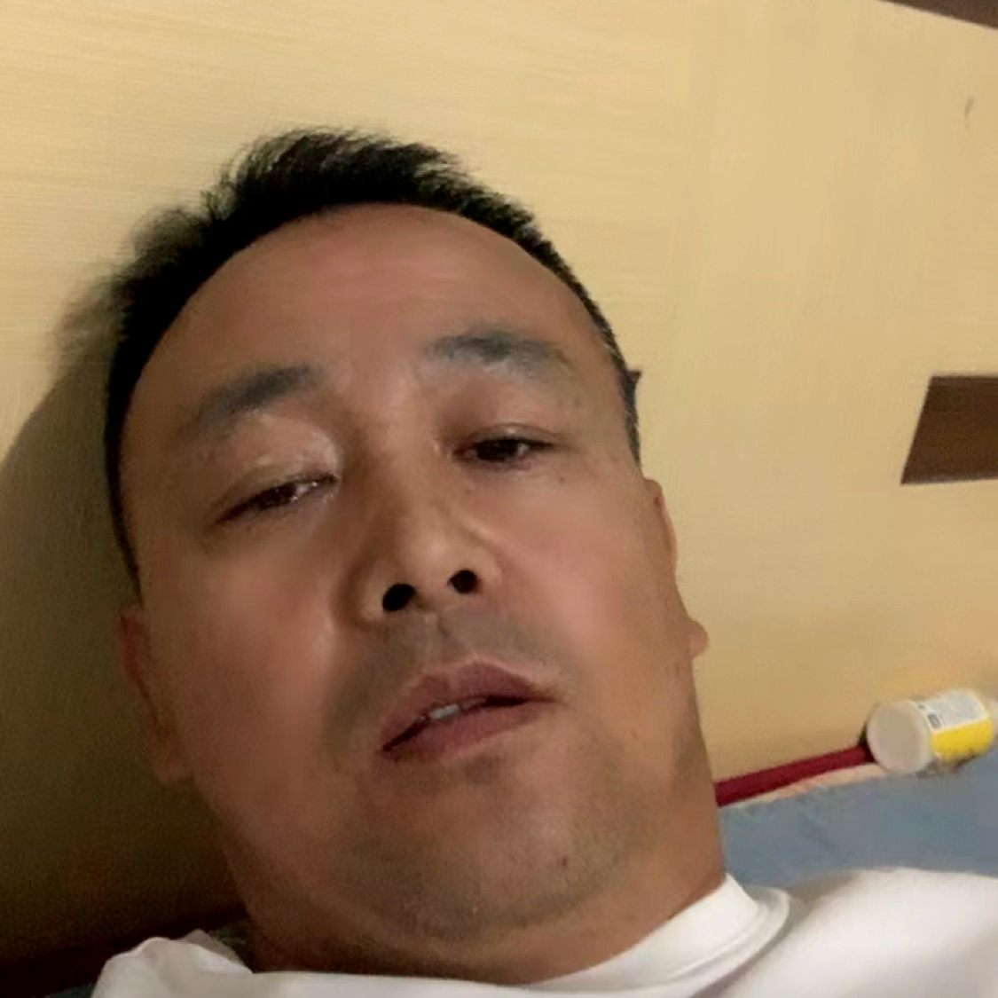 粗心蹁跹牛排的照片