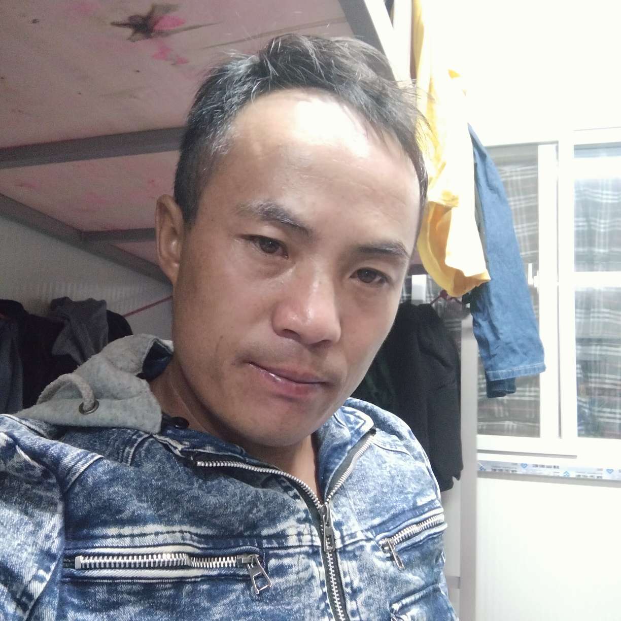 杨家成的照片