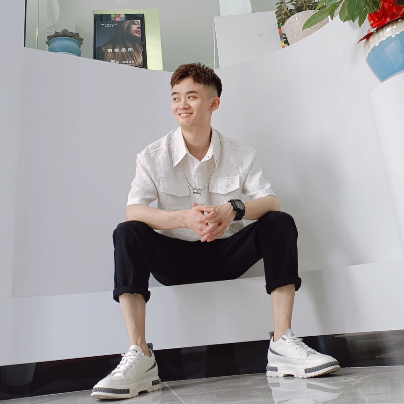 初春de小溪的照片