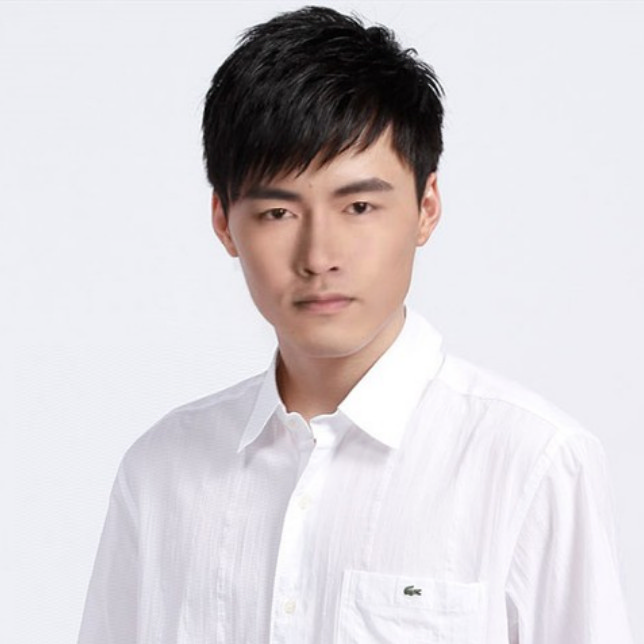 冥王星浅吻阔达的照片