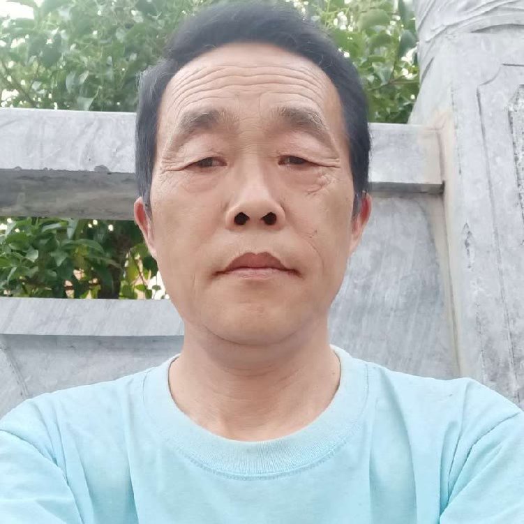 蘩藜相许落寞的照片