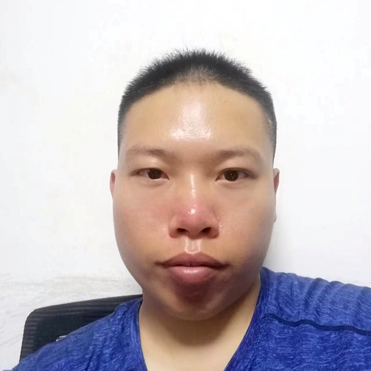 琢磨不透de月亮的照片
