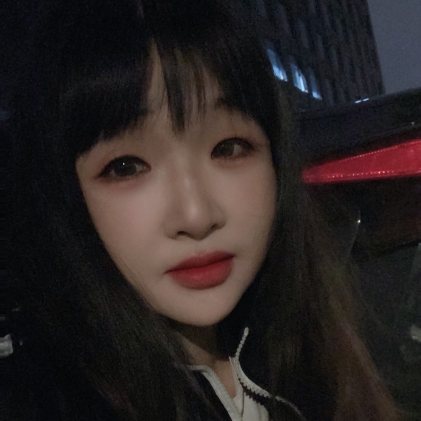 富有de丽贝卡的照片