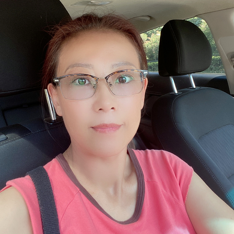 水壶邂逅妩媚的照片