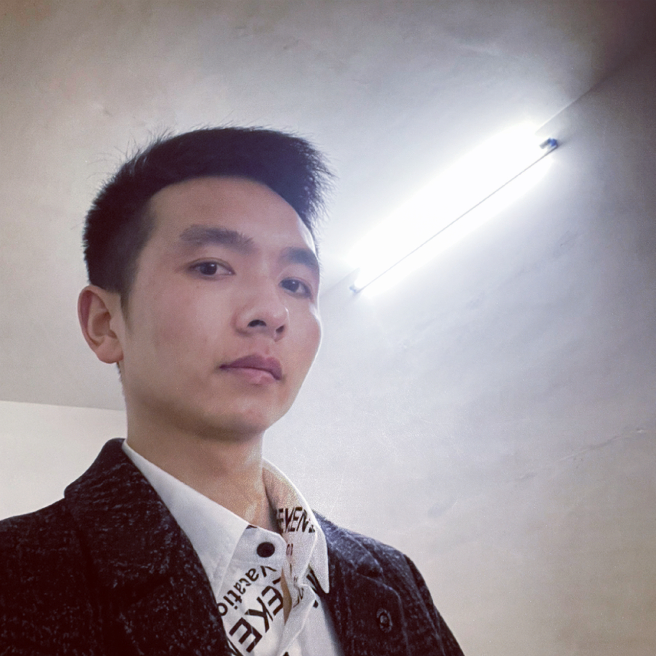 Hai F的照片
