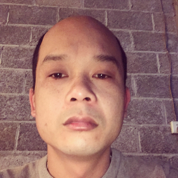 孤單笑无可取代的的照片