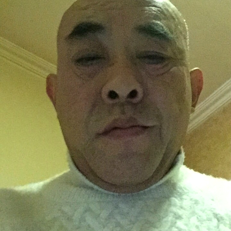 西装爱恋想人陪的照片