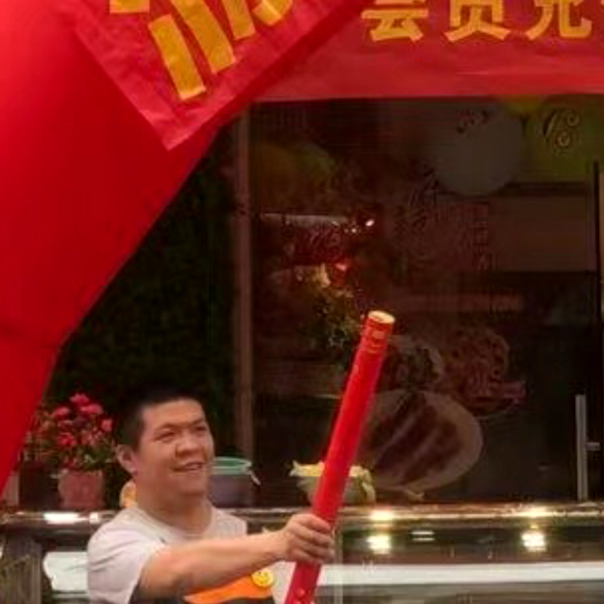 仙人掌回首沉静的照片