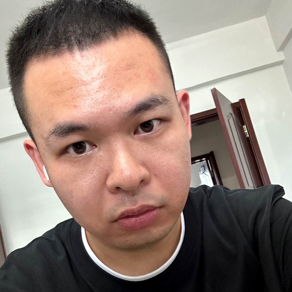 活泼de红太狼的照片