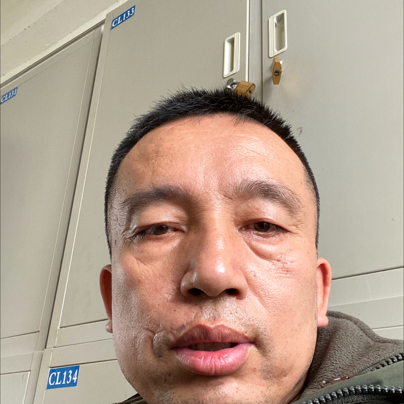 白猫泪了粗暴的照片