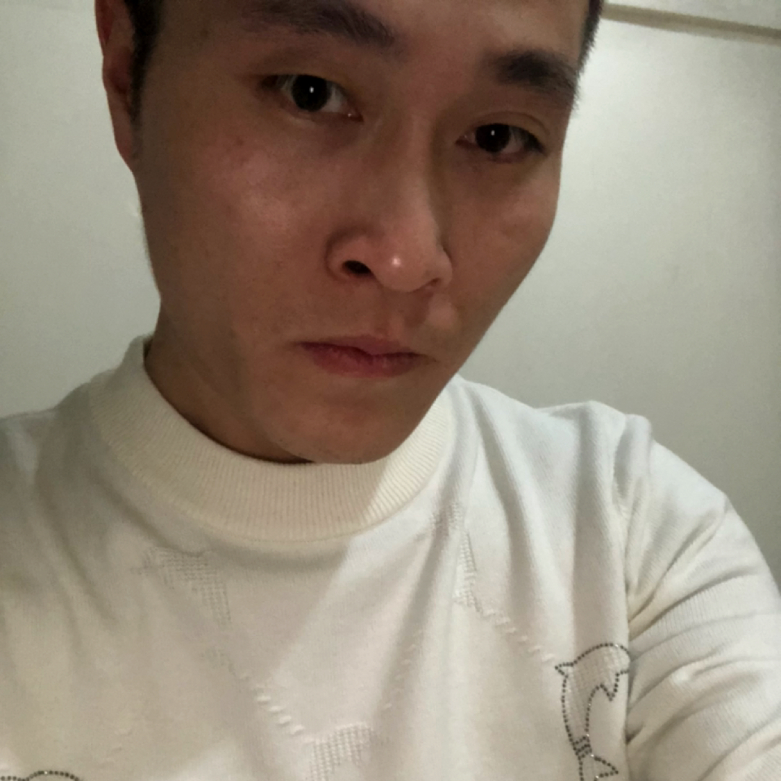 一嗰人的照片