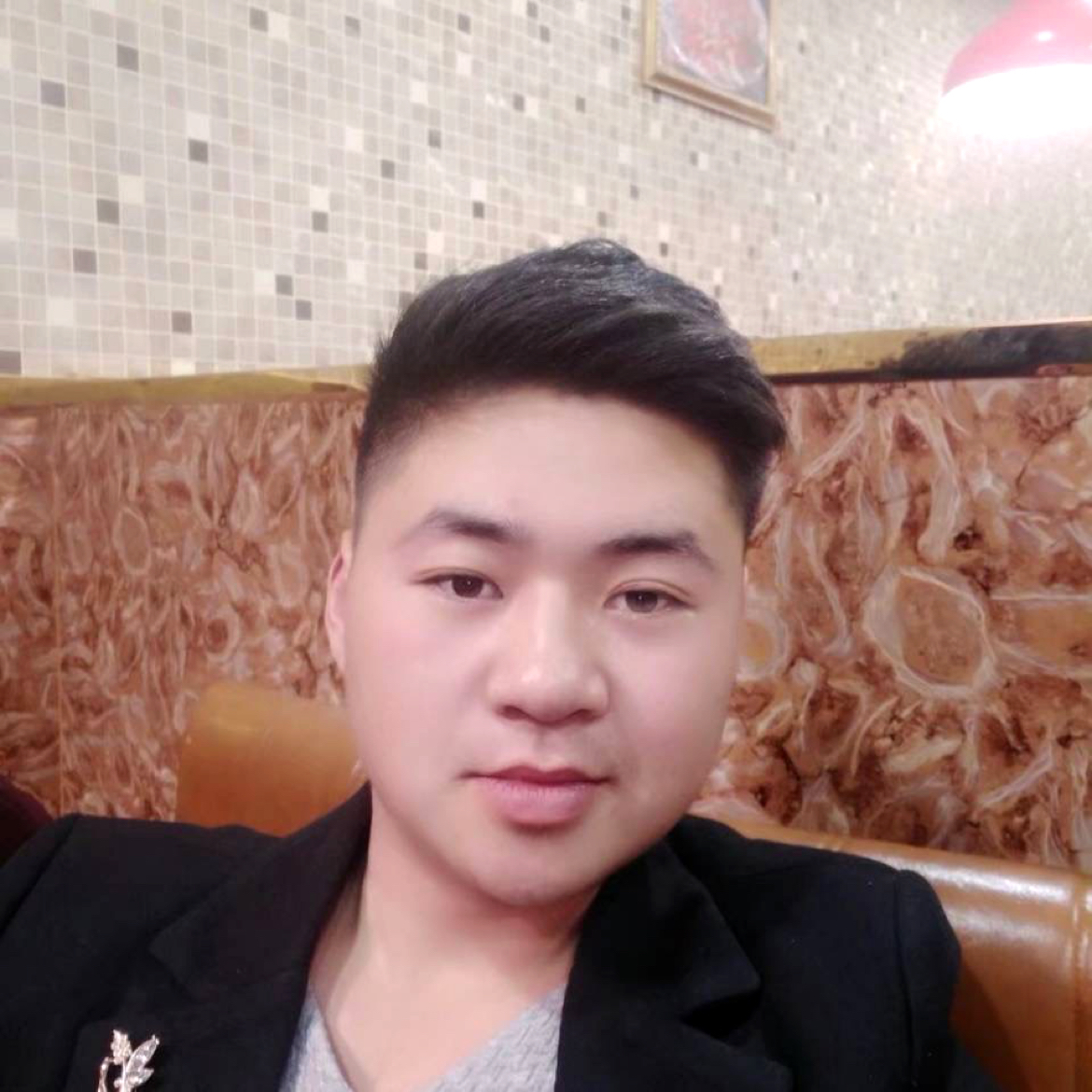 约定还初妆的照片