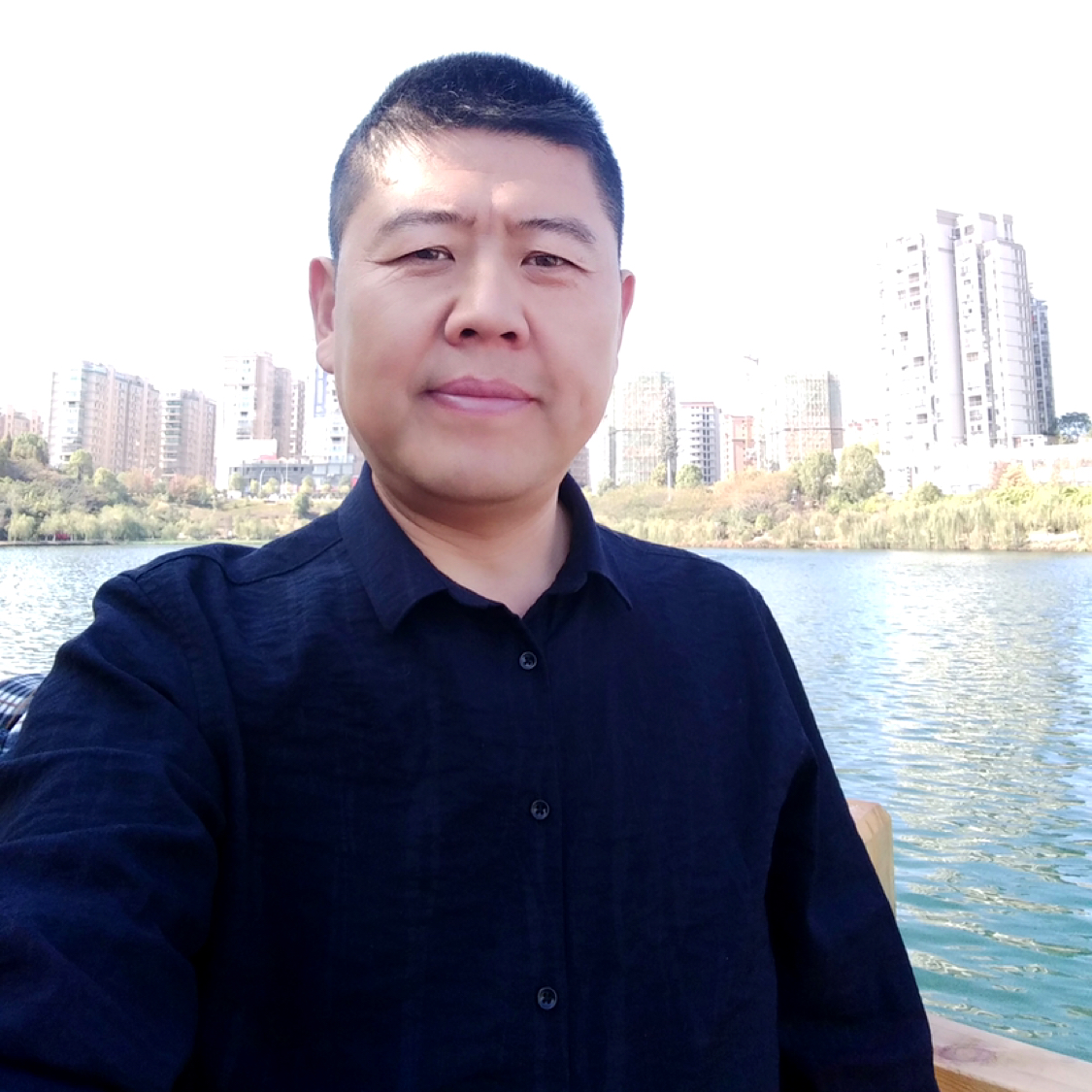 溪流演变阳光的照片