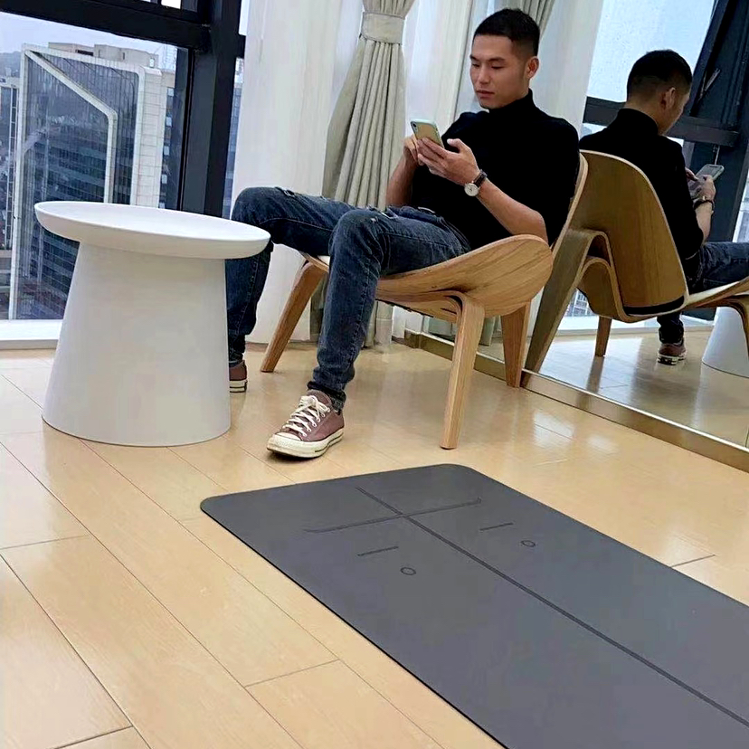 冥王星凝眸光亮的照片