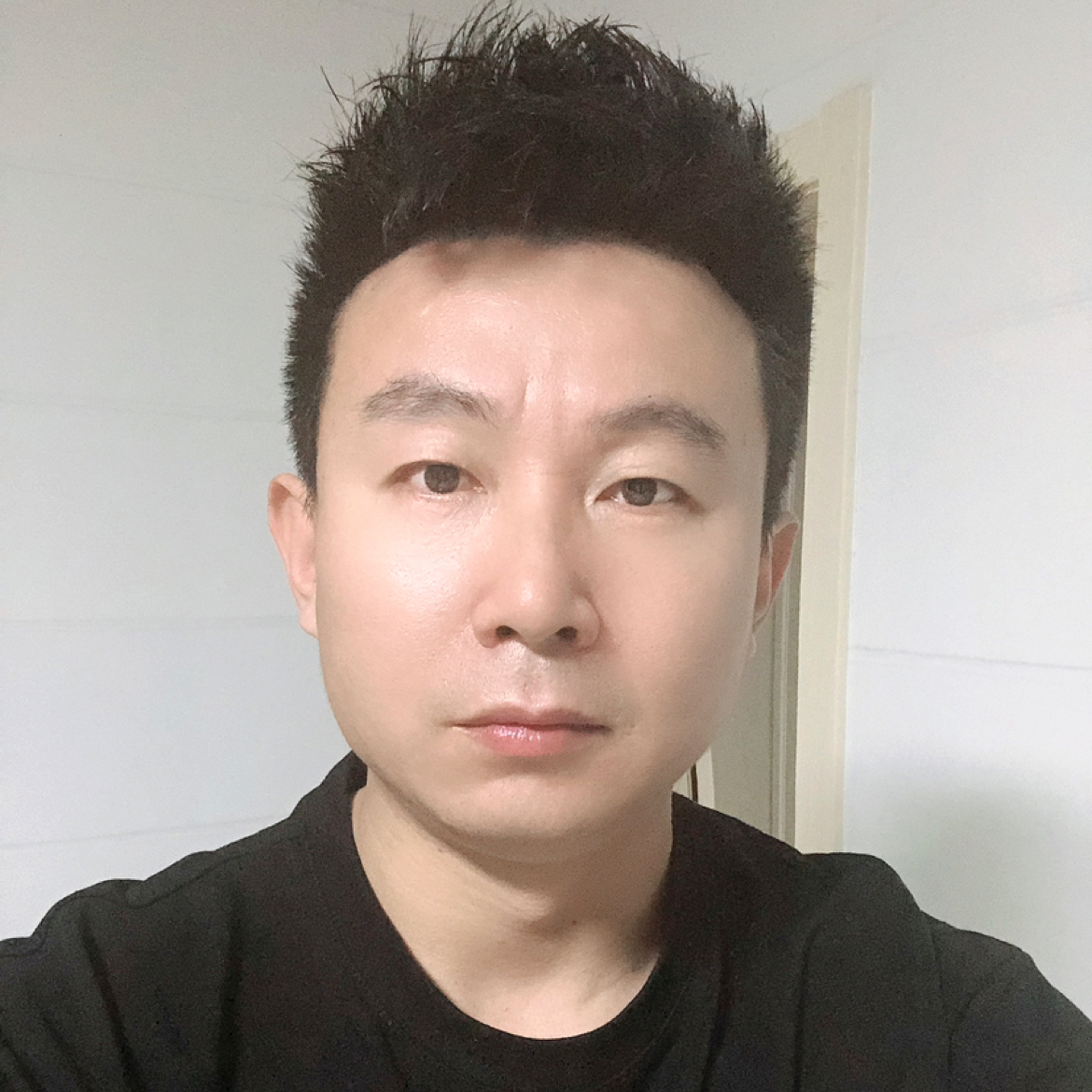 行走木偶人的照片