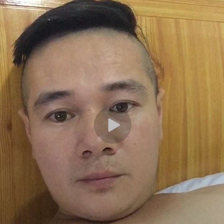 一个嫩嫩的老男人的照片