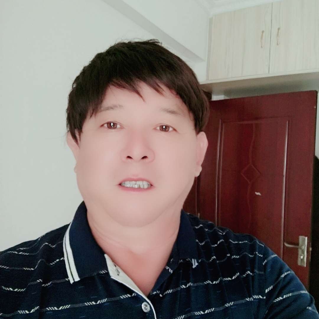 仁爱踢乌龟的照片