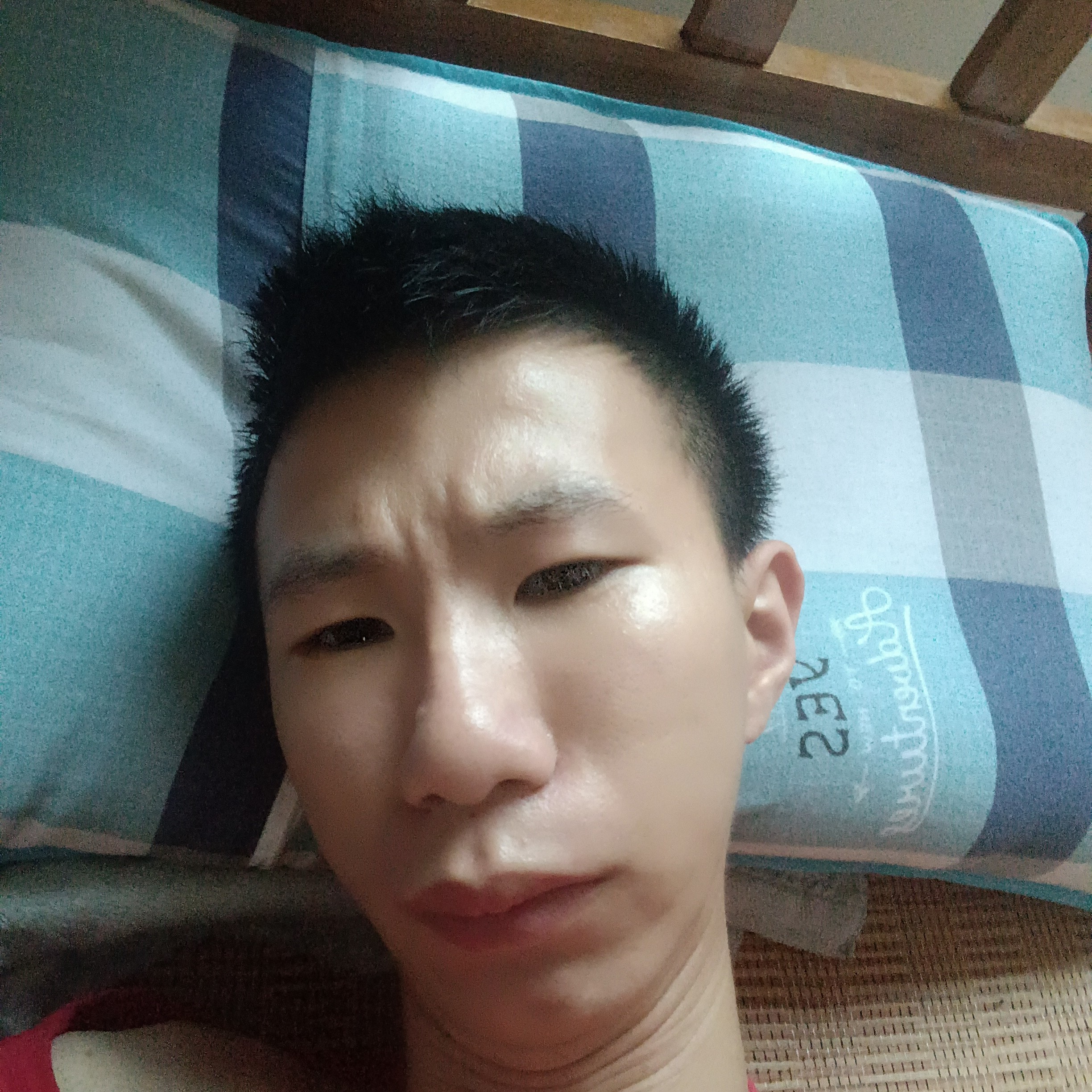 滑板魁梧的照片