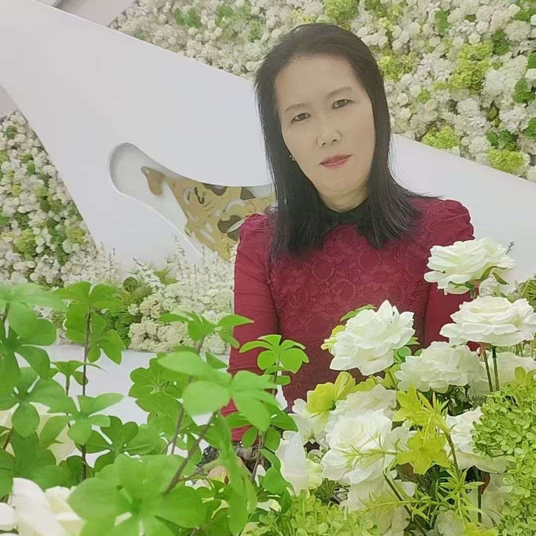 只剩寒暄的照片