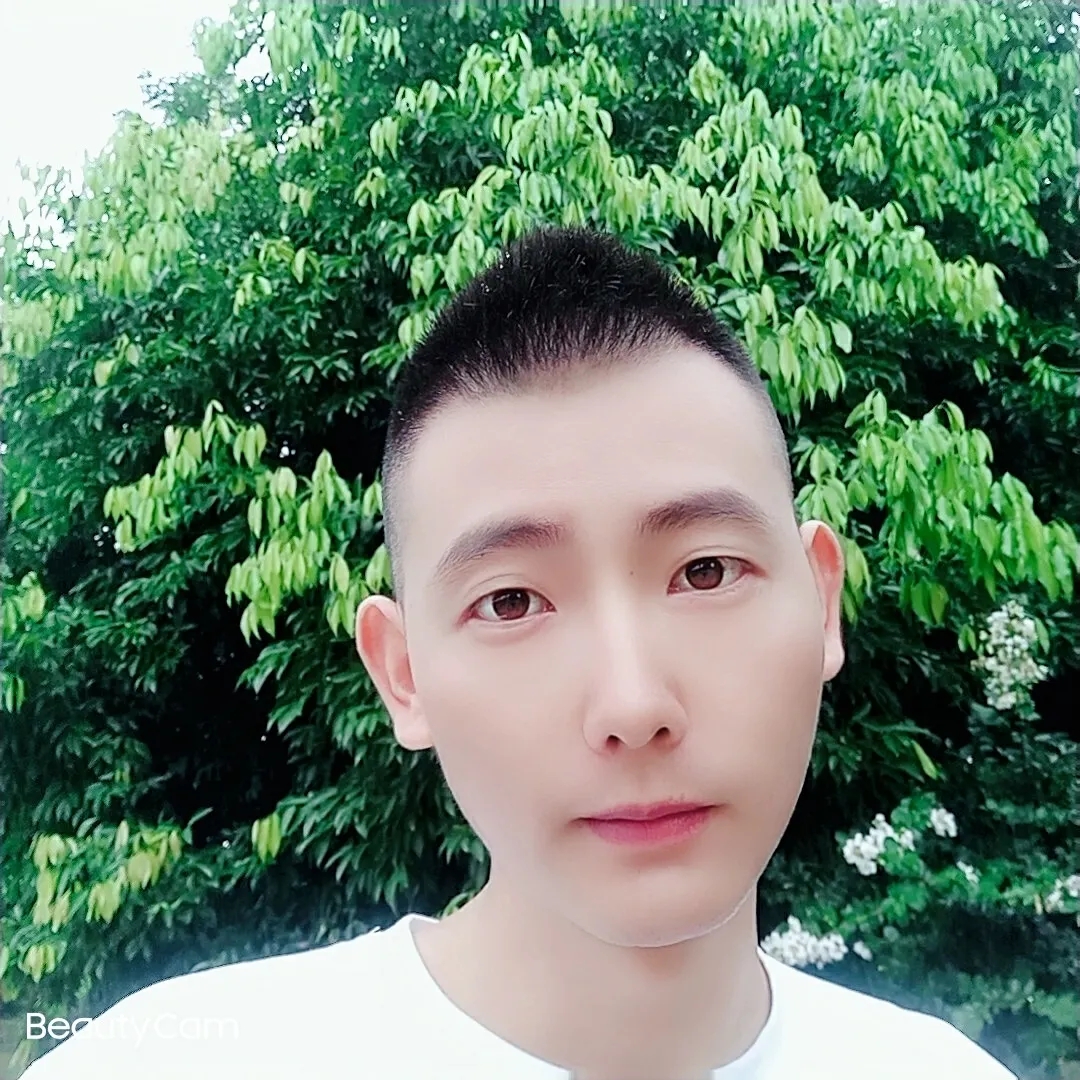 自然青衫。。的照片