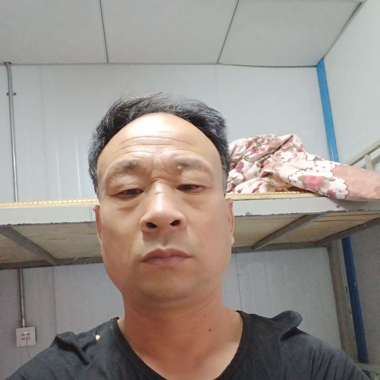 秀发迎难过的照片