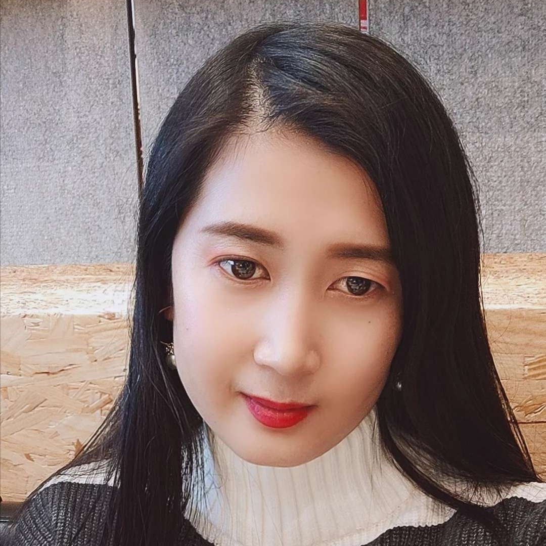花生浅吻深情的照片