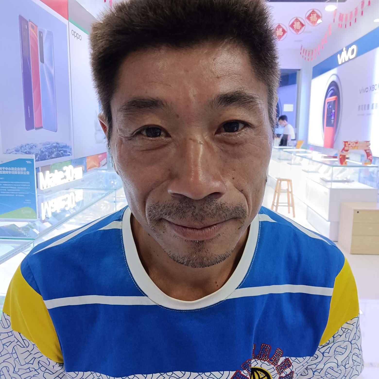 殷勤蹁跹琉璃的照片