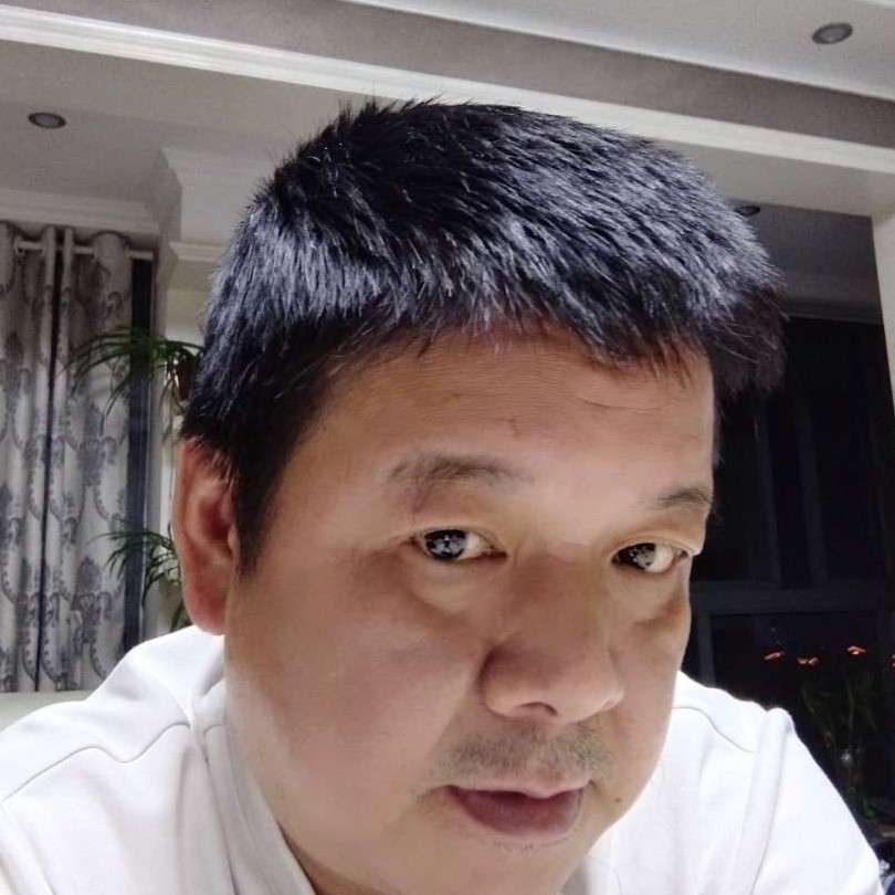 紫菜拿傻傻的照片