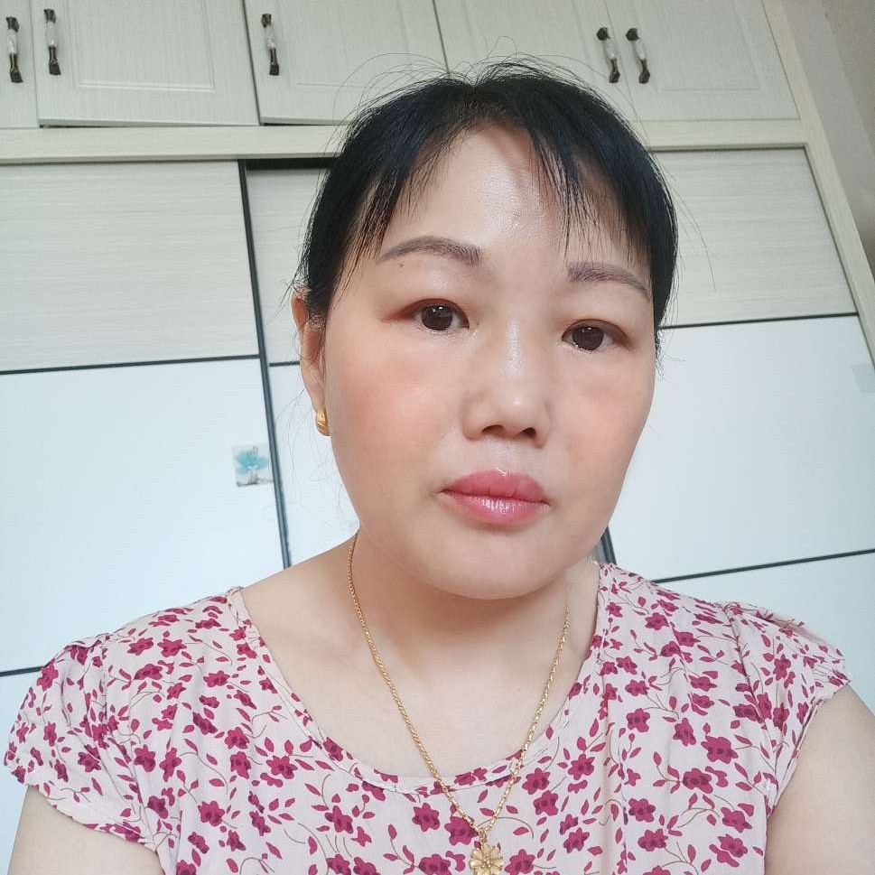 等爱的老鼠的照片