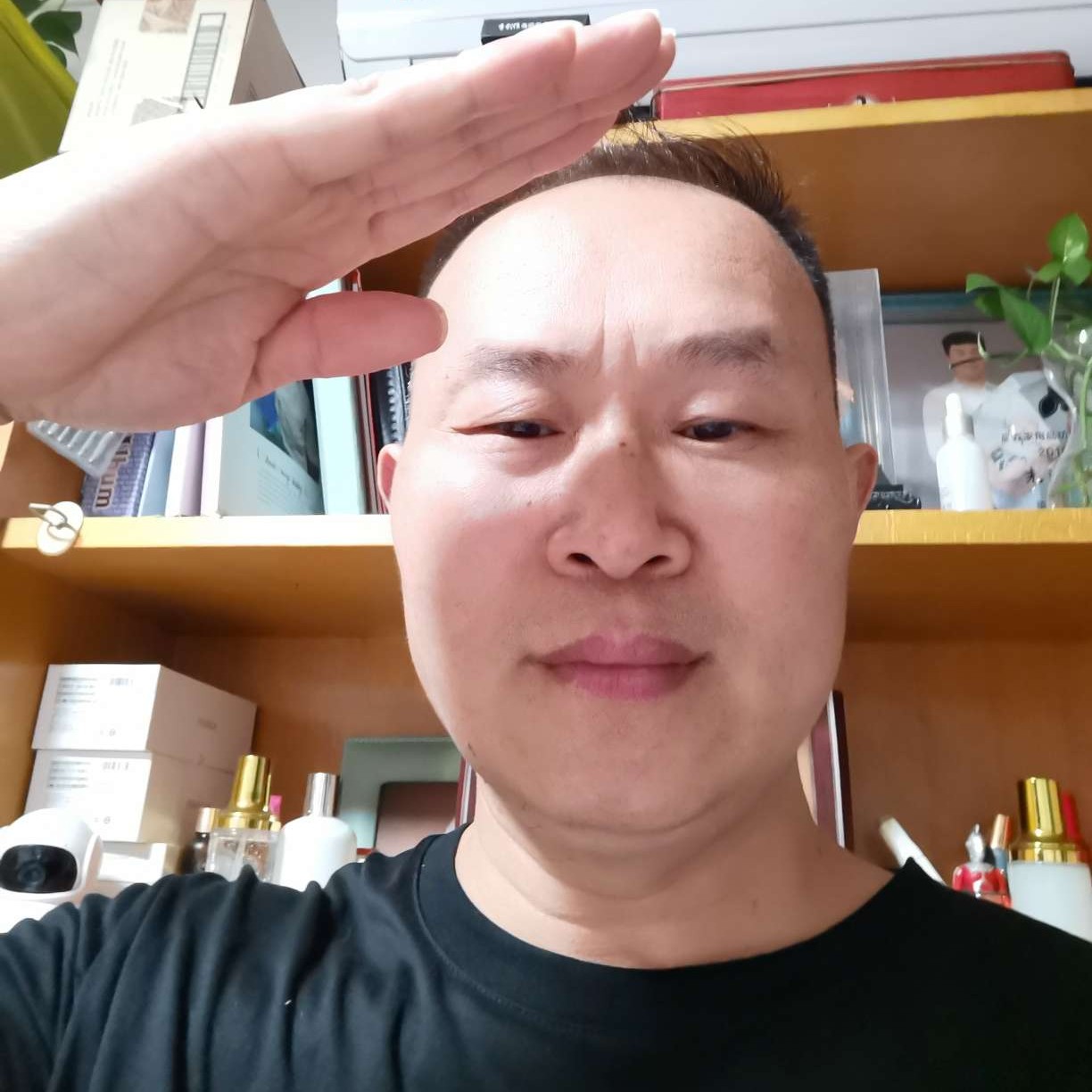 耍酷打钻石的照片